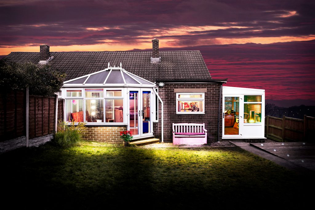 Bungalow with conservatory